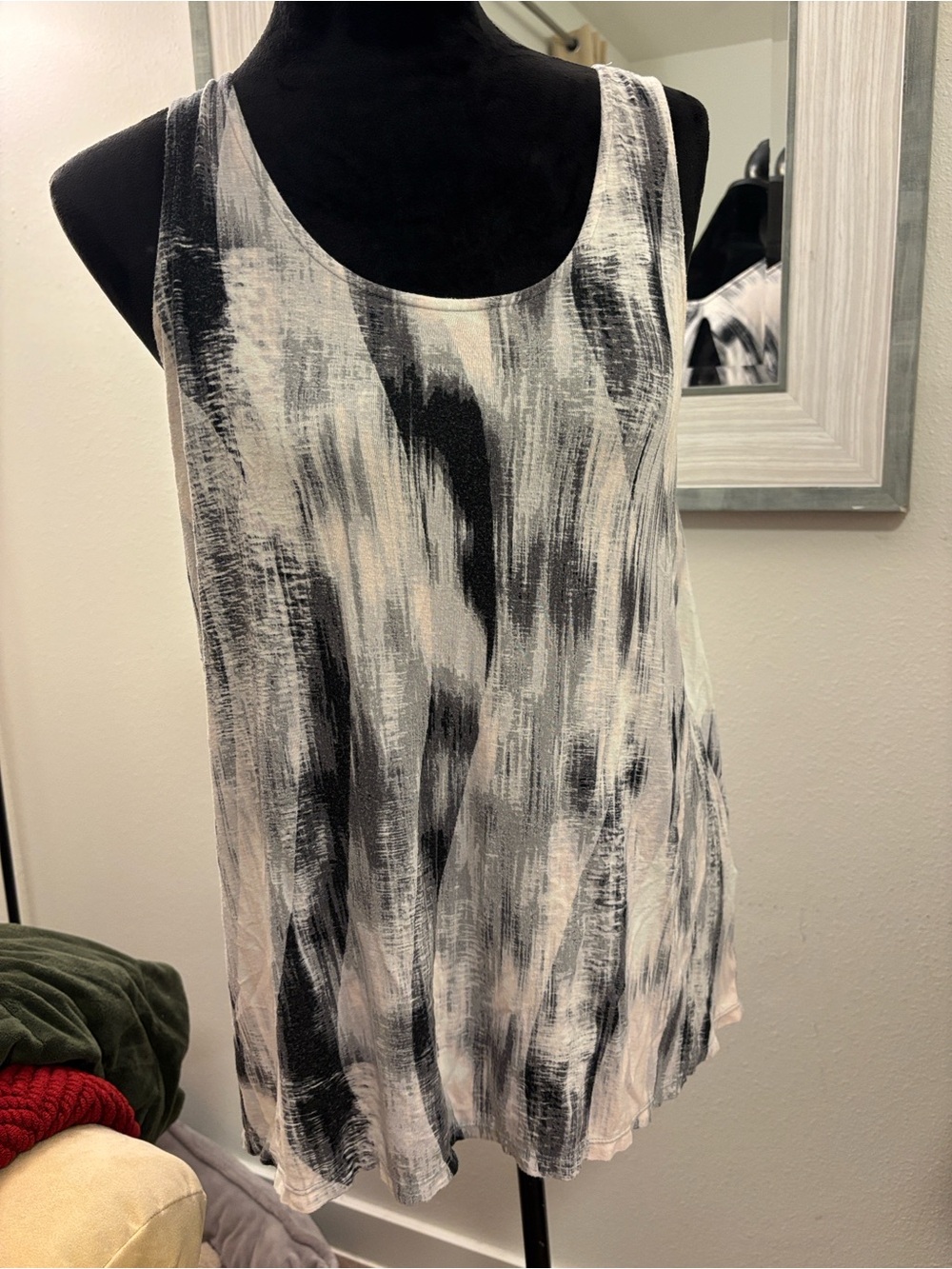 Women’s Black & Pink Brushstroke Tank Top